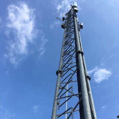 17 27 37M 3 Leg Tubular Galvanized Steel Multi Band Outdoor 5G 4G Микроволновая телевизорная сигнальная связь Мачта