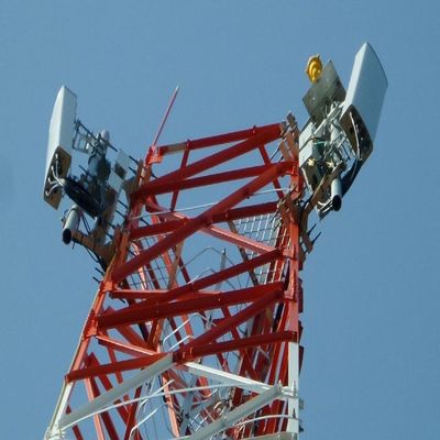 Спутниковое телевидение Микроволновой сигнал Радио Стальная конструкция Башня Беспроводная связь Мачта 3 ноги Угловая стальная башня