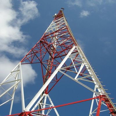 30м Оцинкованная сталь одномачта Коммуникация Антенна Моно столбы Мобильные телефоны Радиостанции Монопольная башня