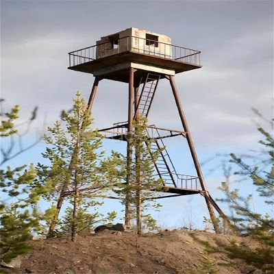 Металлическая охранная башня на тюремной сторожевой стороже пожарная наблюдательная башня