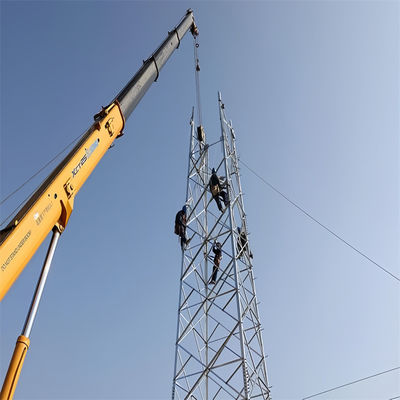 4G беспроводное наружное телевидение сотовый телефон связи спутниковые микроволновые радио антенны решетчатая башня 4 ноги угловая башня