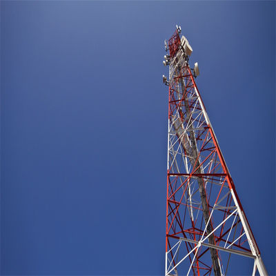 Производитель 4-ноги Стальной пилон 5 км Wifi передатчик и приемник Угловая решетка Микроволновая беспроводная поддержка радио башня
