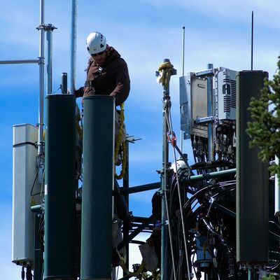Монопольная башня - телекоммуникационная башня, предназначенная для повышения прочности с напряжением от 360 до 630 мегапаскалей
