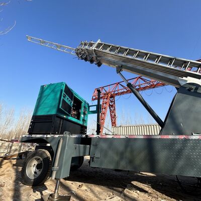 Тяжелая телескопическая башня с вертикальным отклонением менее одного на тысячу, обеспечивающая производительность для коммуникаций и освещения