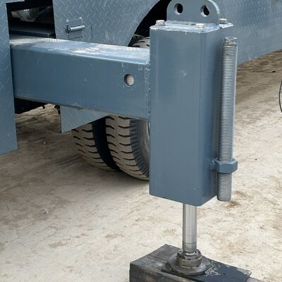 Тяжелая телескопическая башня с вертикальным отклонением менее одного на тысячу, обеспечивающая производительность для коммуникаций и освещения