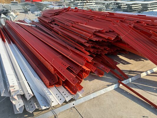 Трехногая угловая стальная башня, треугольный корпус башни с равным или переменным уклоном и угловым стальным сечением для связи