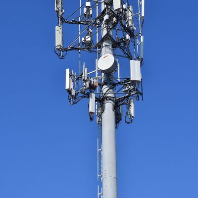 16 24 32 м городской эстетический монополь из оцинкованной стали, самонесущий открытый 5G 4G спутниковый пейзаж телекоммуникационная вышка