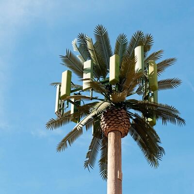 38-метровая башня Bionic Tree, изготовленная из оцинкованной стали и УФ-стойких пластиков, обеспечивающая долговечность и коррозионную стойкость