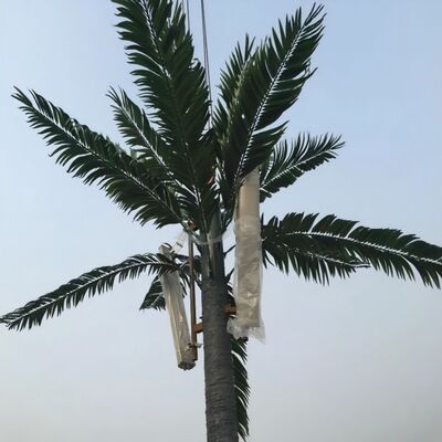 Бионическая башня с деревянным внешним видом с ветвями и стволами из стекловолокна для бесшовного смешения ландшафта